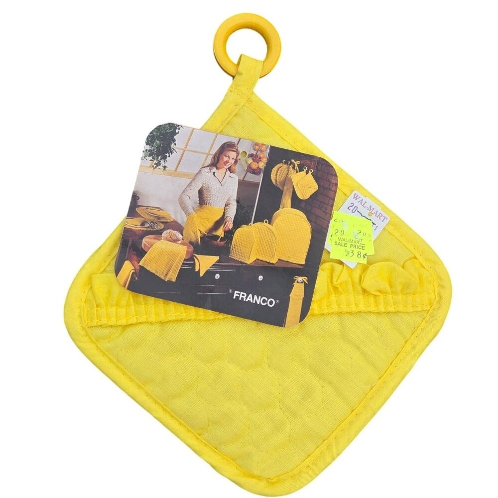 Vintage Yellow Kitchen Pot Holder Hanging Ring NOS New Old Stock Retro Hang Tag